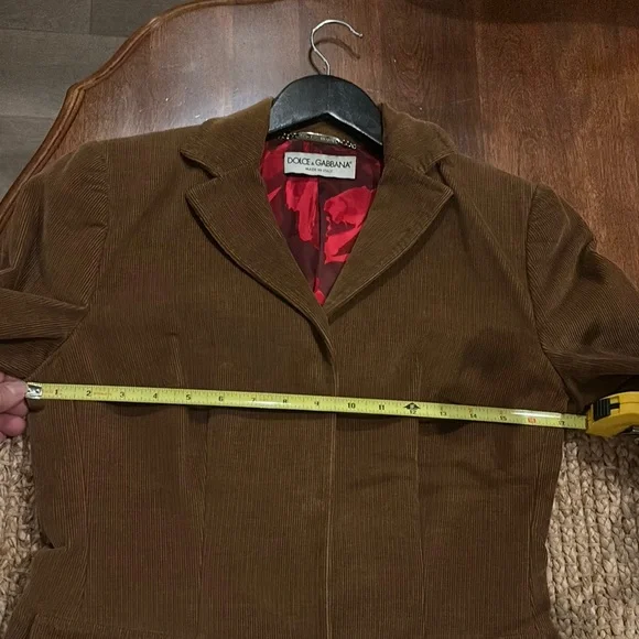 Dolce & Gabbana Brown Blazer with Red Lining - Picture 8 of 16